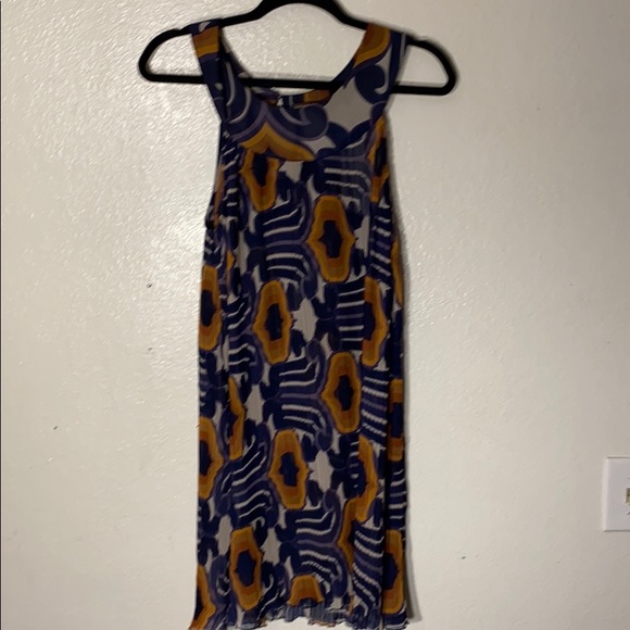 Tunic - Picture 1 of 2